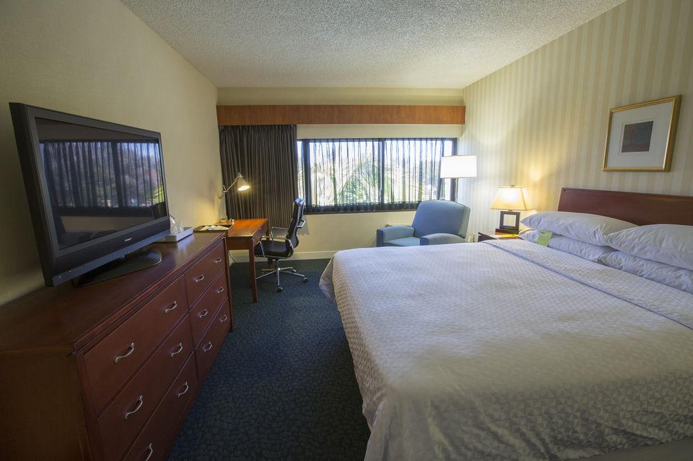 Four Points By Sheraton San Diego Exterior photo